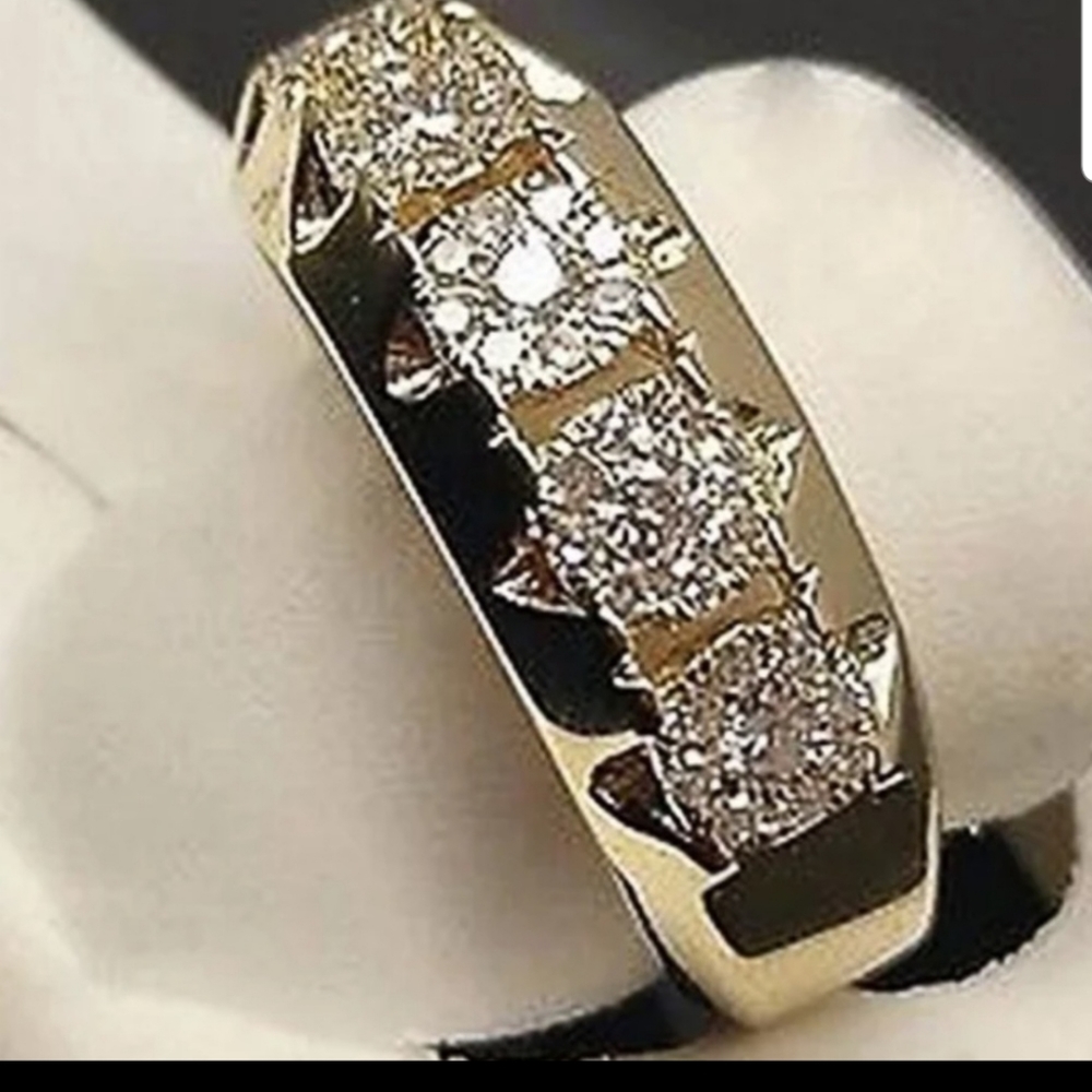 *NEW* 14k gold over Sterling silver  925 Yellow Gold Round Cut Diamond Ring - Picture 5 of 6